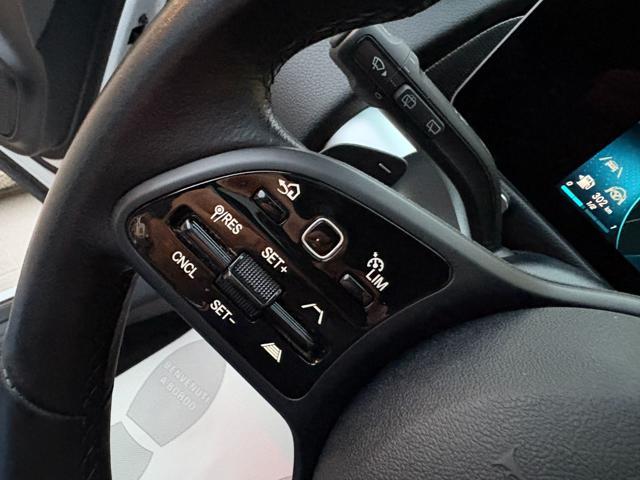 MERCEDES-BENZ GLB 200 d Automatic 4Matic Sport Plus TETTO APR/PAN