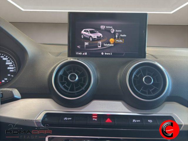 AUDI Q2 30 TFSI BUSINESS NAVI E SENSORI!