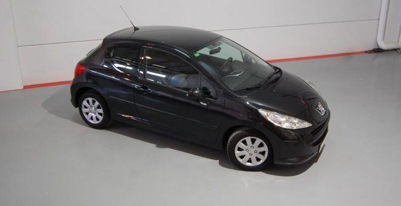 Peugeot 207 NEOPATENTATI