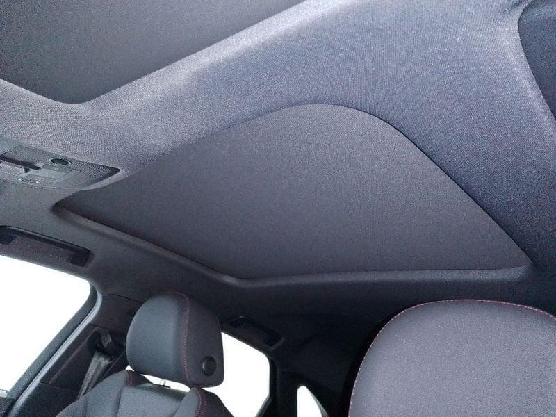 Audi Q3 Sportback 40 2.0 tdi Identity Black quattro 193cv s-tronic