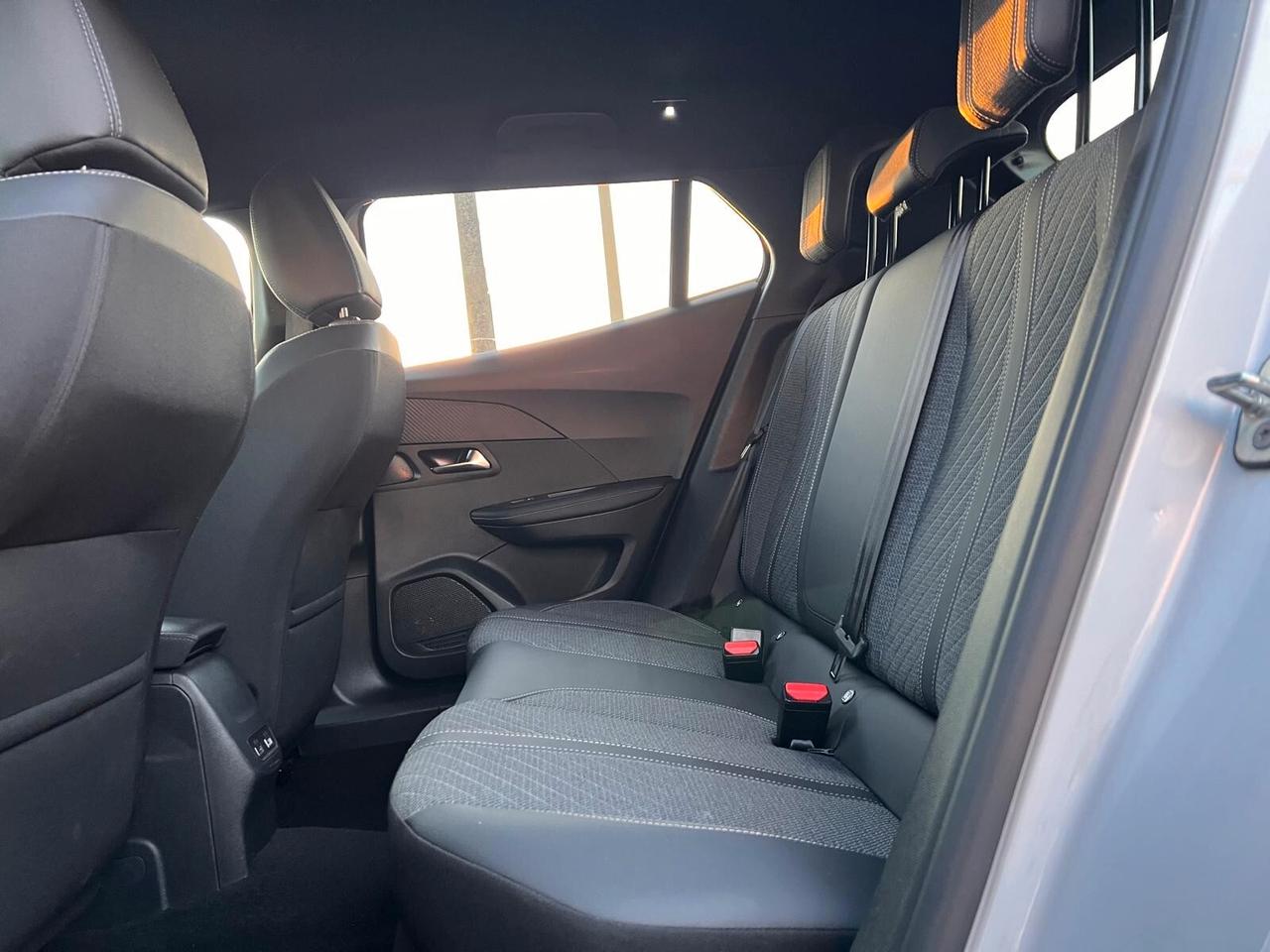 Peugeot 2008 PureTech 100 S&S Allure