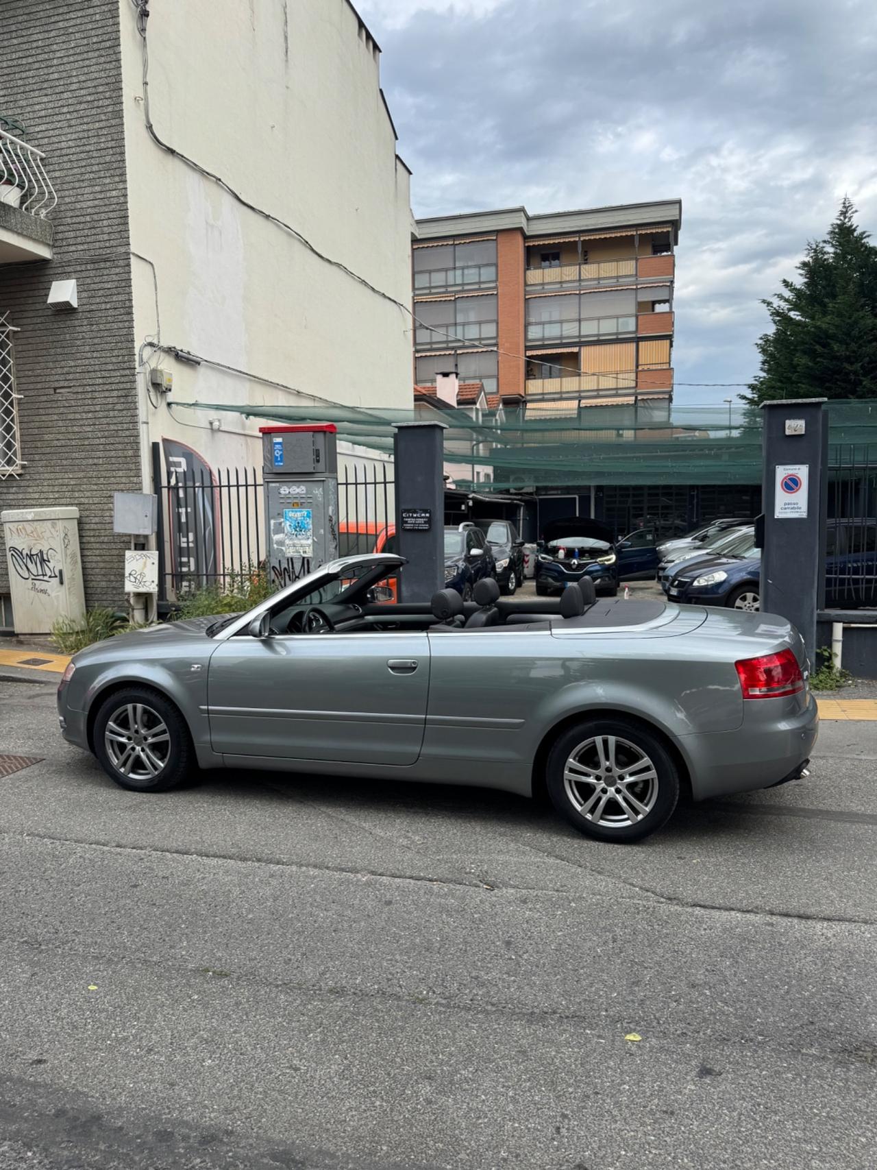 Audi A4 Cabriolet 2.0 TDi 140 cv 4 posti