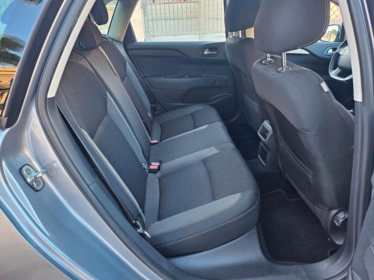 Citroen C4 Berlina 5pt. 1.6 BlueHdi 100cv Fell my 18