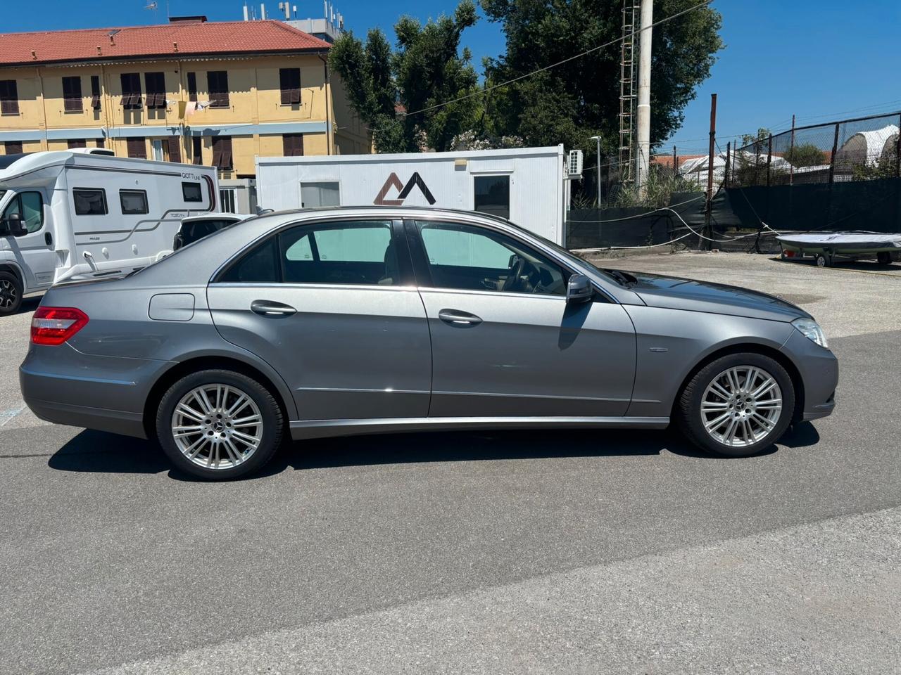 Mercedes-benz E 250 E 250 CDI BlueEFFICIENCY Elegance