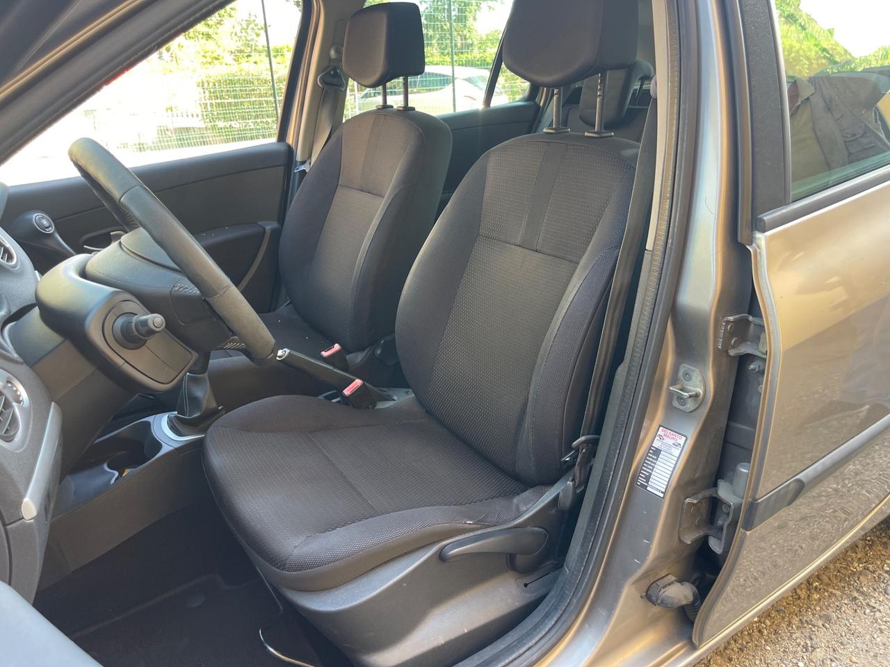 Renault Clio 1.2 16V SporTour Dynamique