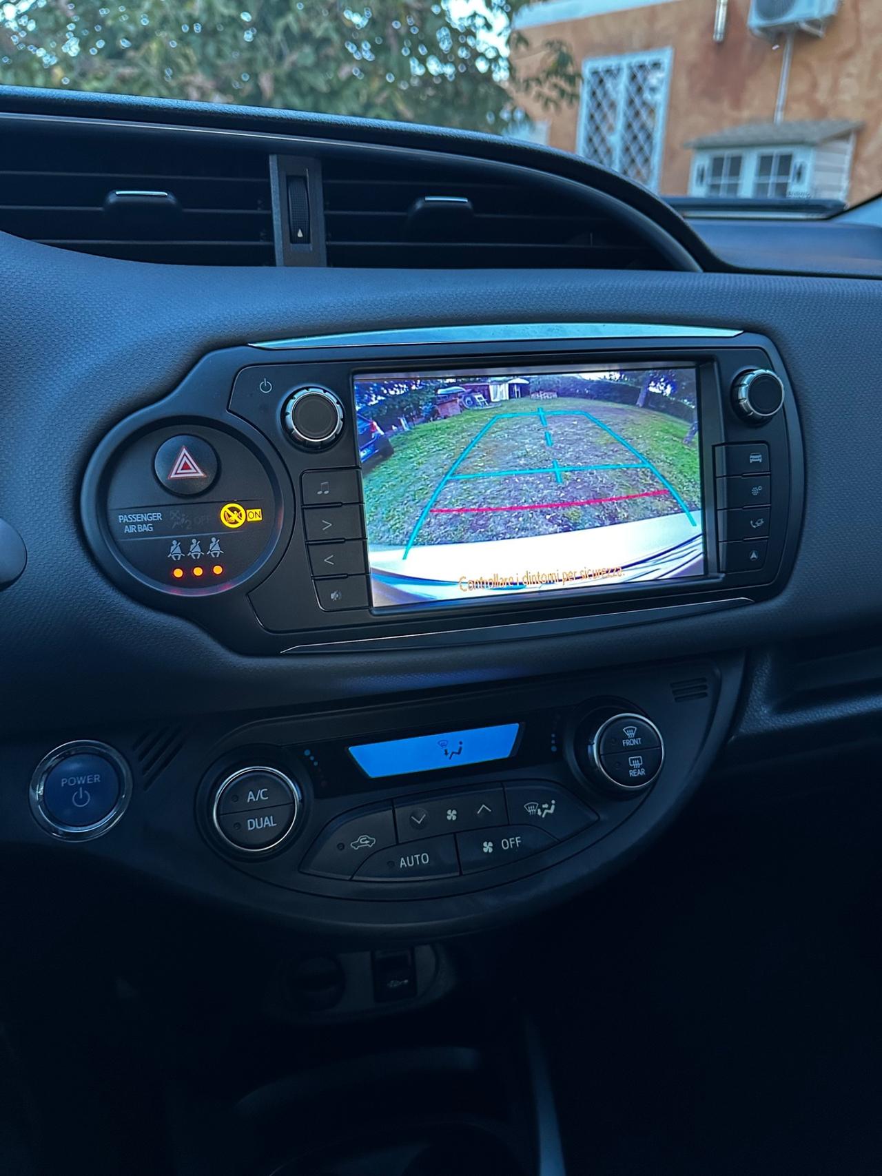 Toyota Yaris 1.5 Hybrid 5 porte Active