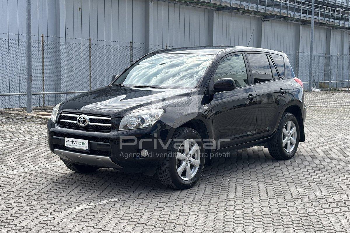 TOYOTA RAV4 Crossover 2.2 D-4D 136 CV DPF Sol
