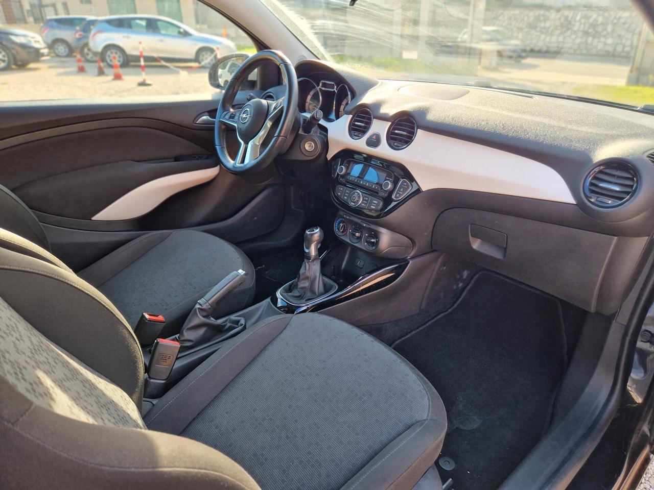 Opel Adam 1.4 87 CV GPL Tech Unlimited