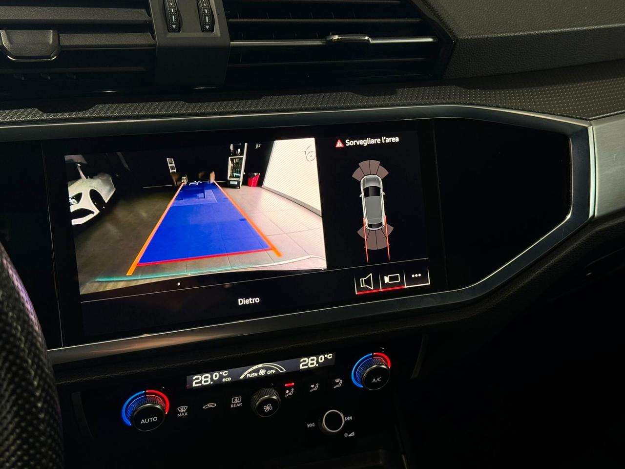 Audi Q3 SPB 35 TDI S tronic S-Line Identity Black