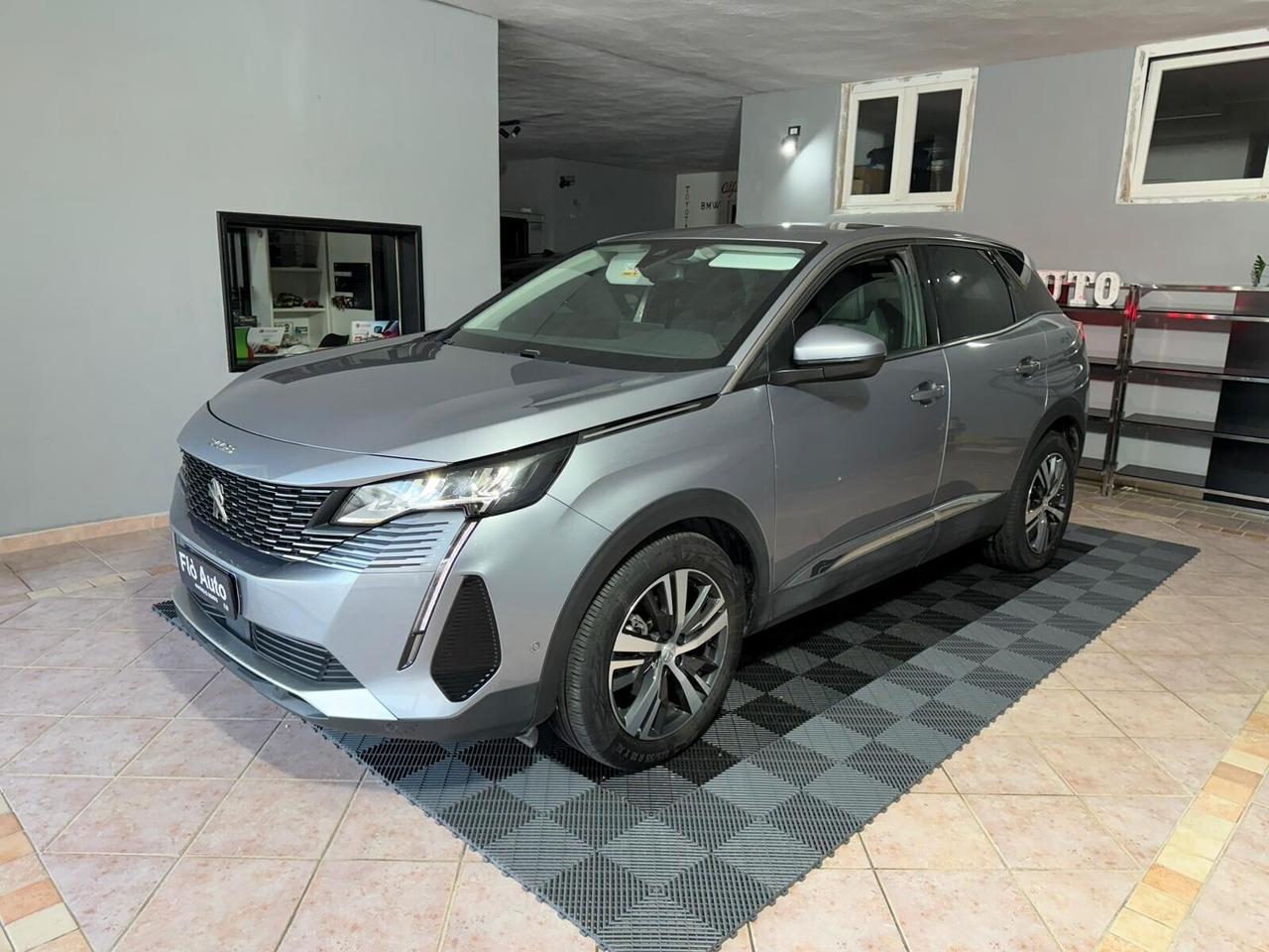 Peugeot 3008 1.5 BlueHdi (Diesel) 130cv - Allure Pack