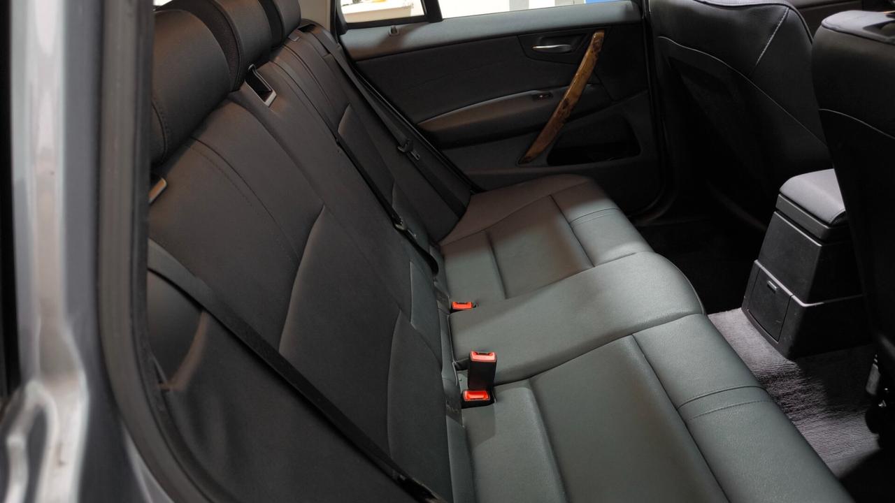 Bmw X3 2.0d cat Futura