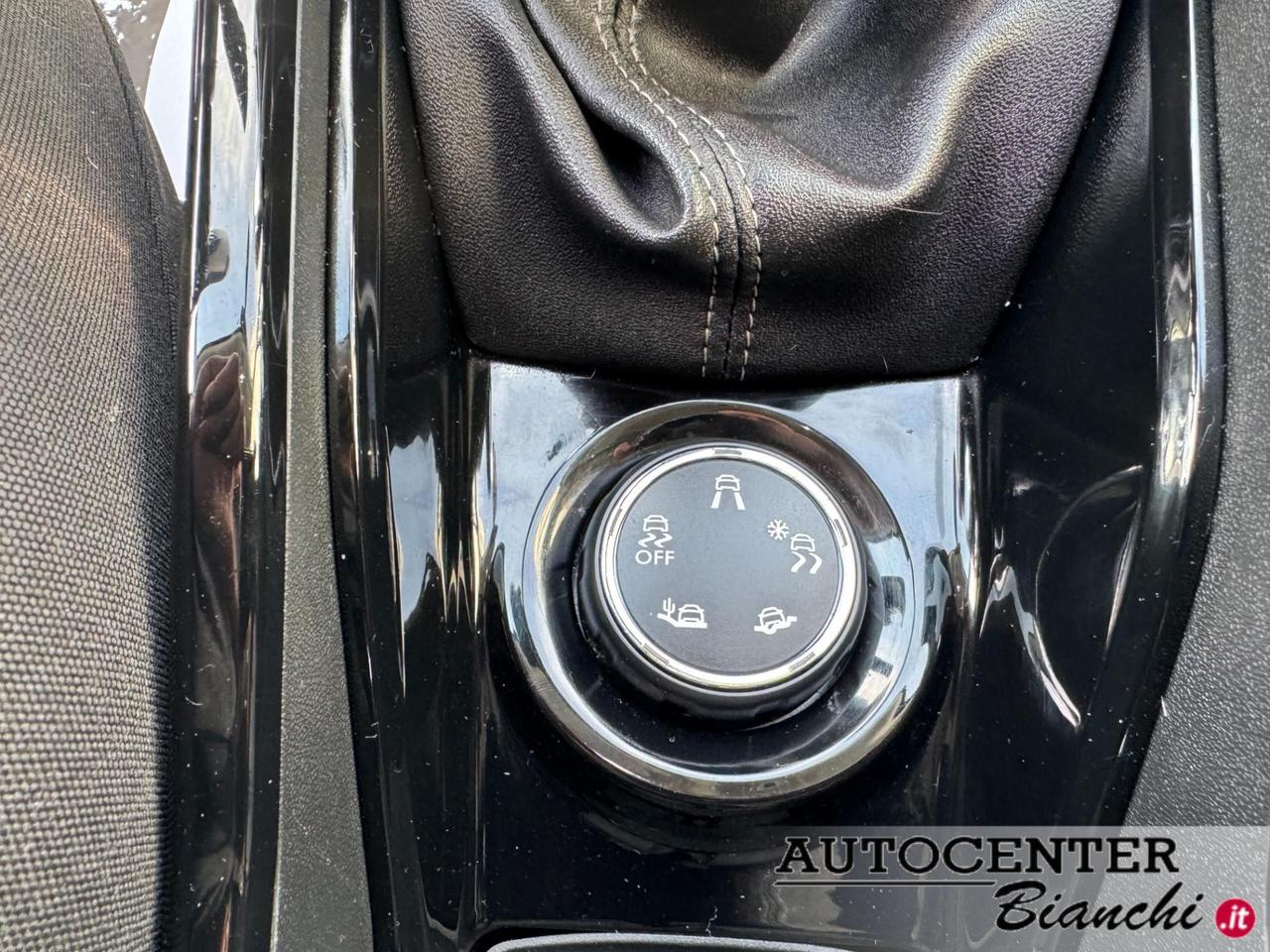 Peugeot 2008 1.6 bluehdi Allure 100cv my16