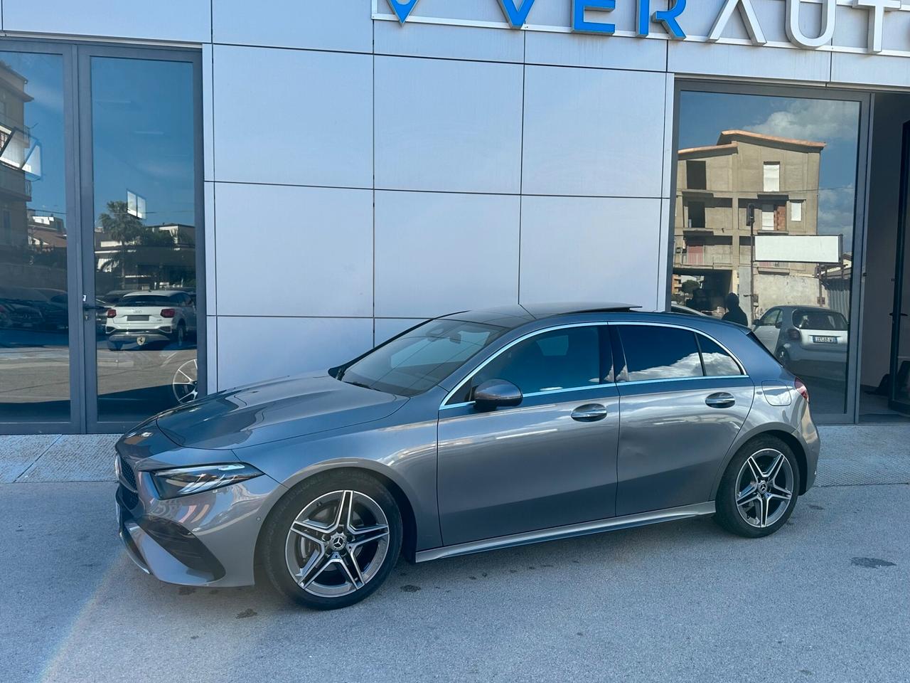 Mercedes-Benz A 180 d AMG Line Premium auto