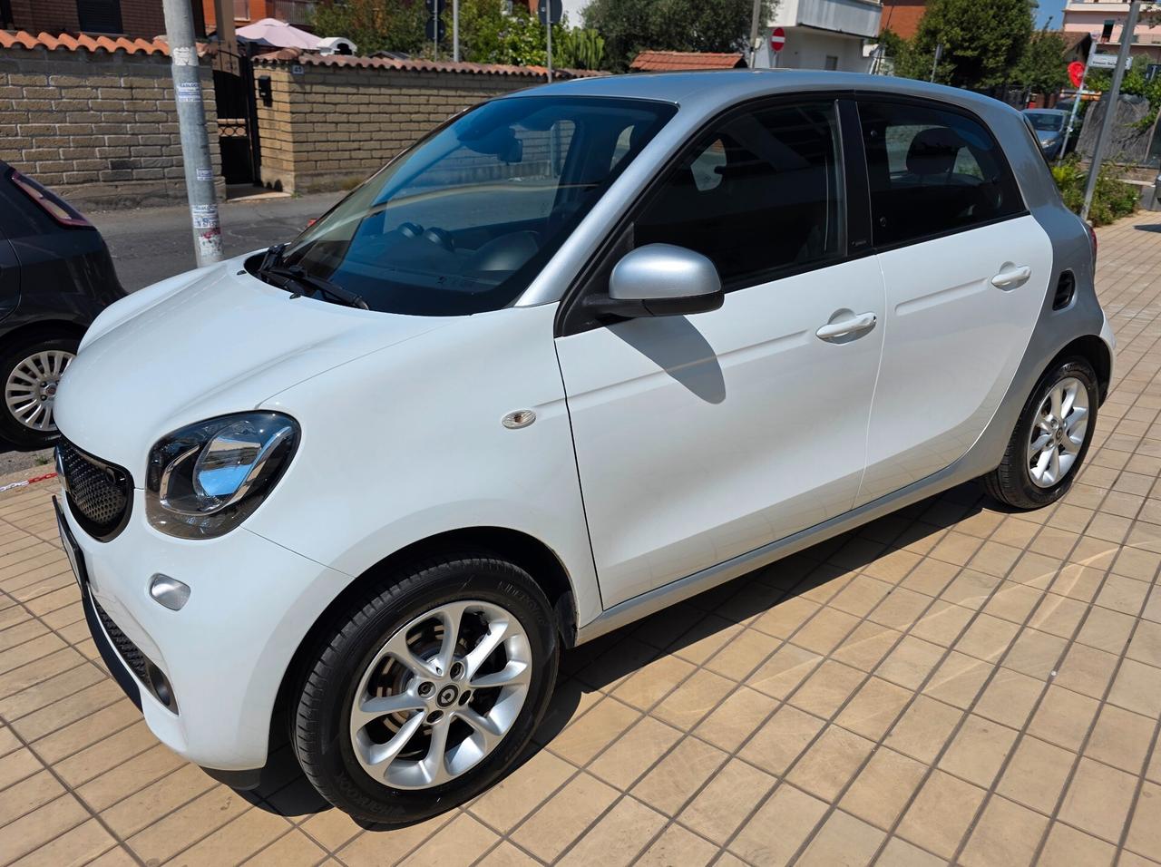 Smart ForFour 70 1.0 Passion