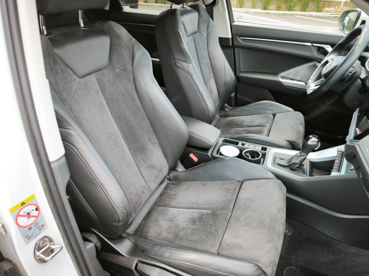 Audi Q3 40 TDI quattro S tronic Business Advanced