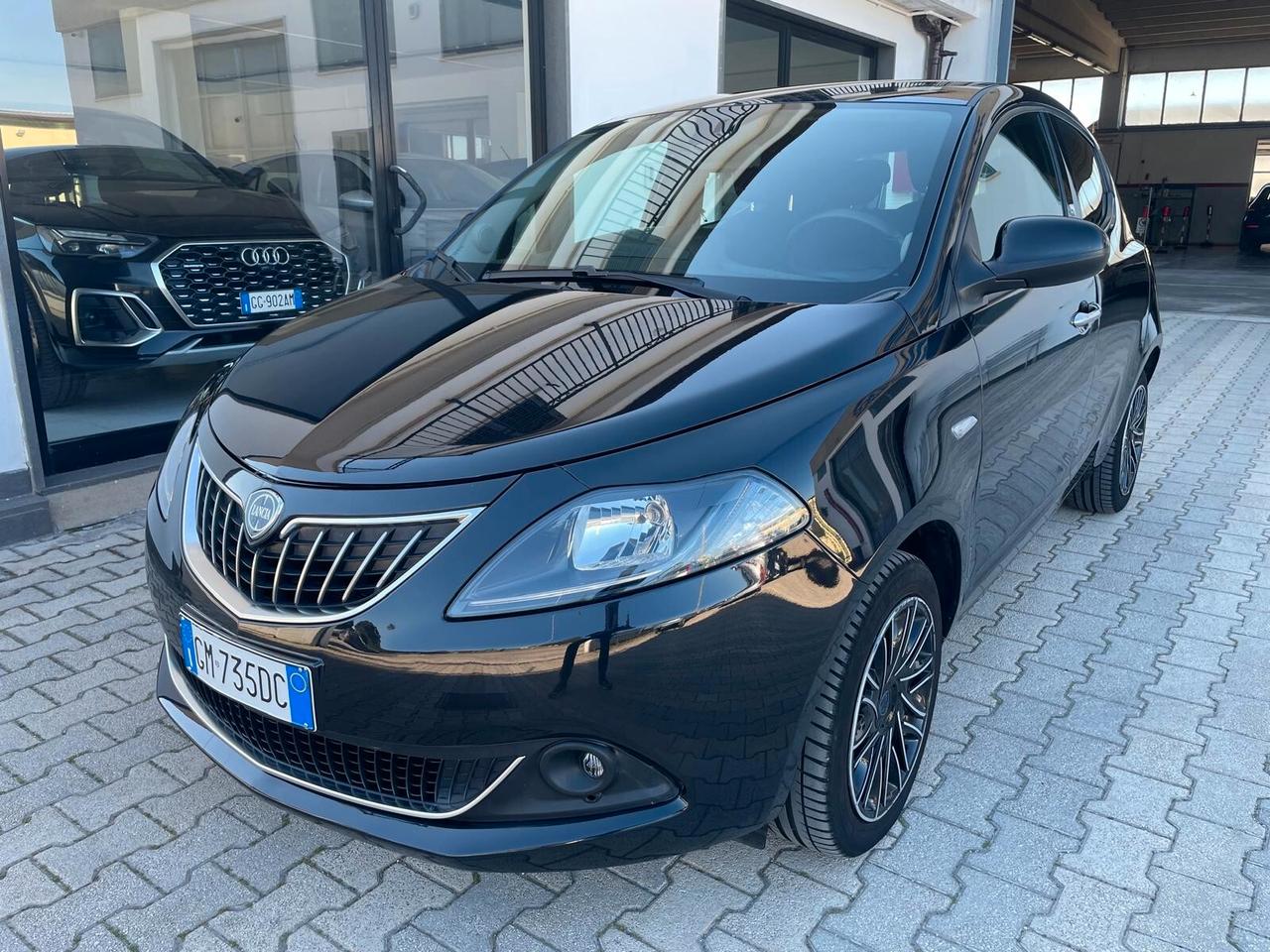 Lancia Ypsilon 1.0 FireFly 5 porte S&S Hybrid Gold Plus