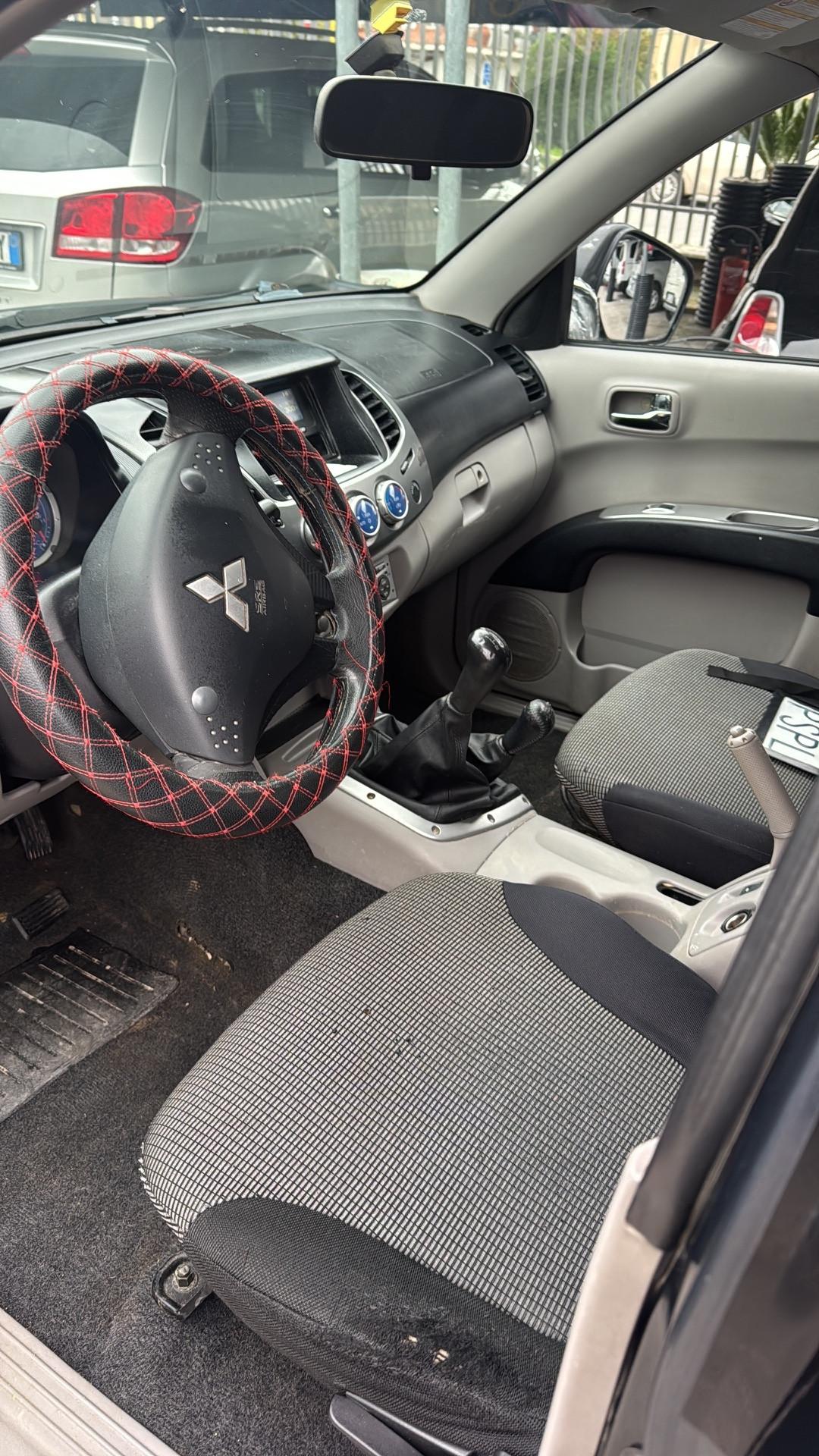 Mitsubishi L200 2.5 DI-D/136CV Double Cab Intense