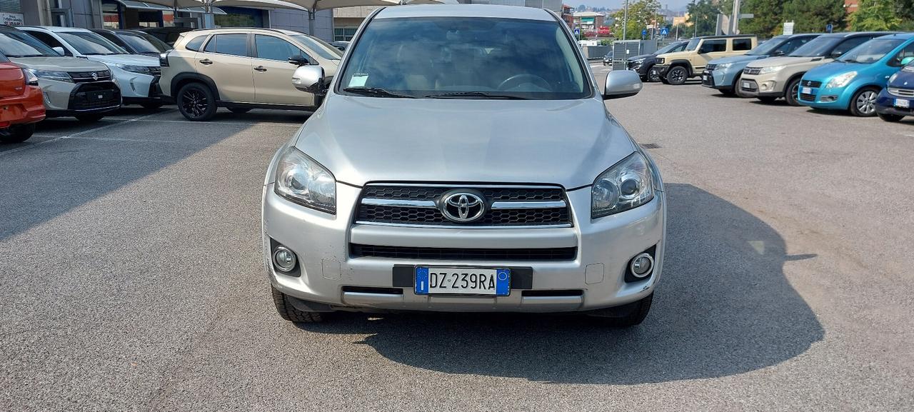 Toyota RAV 4 RAV4 Crossover 2.2 D-4D 150 CV DPF Luxury