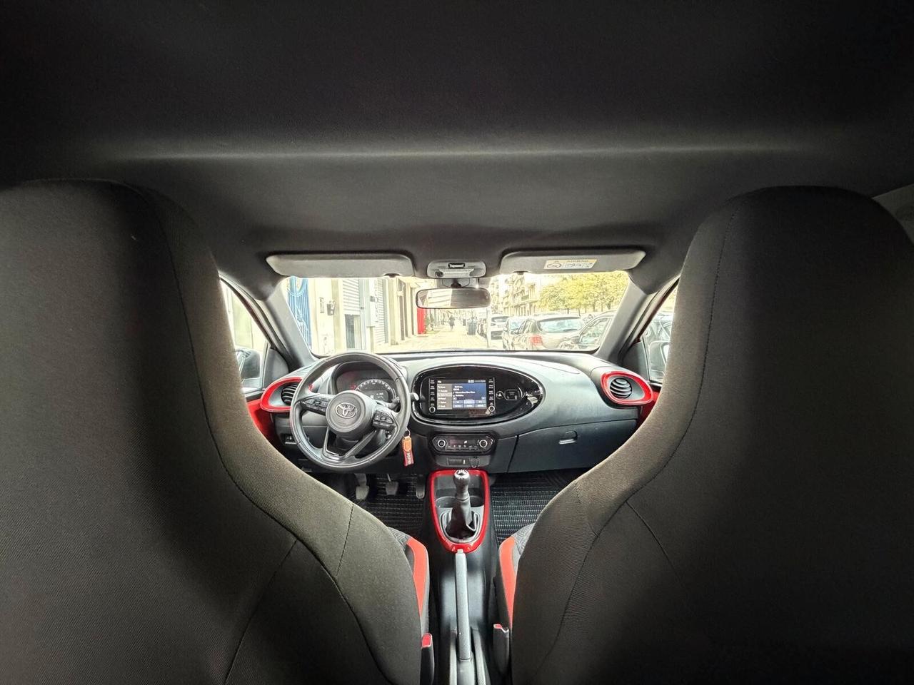 Toyota Aygo X 1.0 VVT-i 72 CV 5 porte Lounge-2022