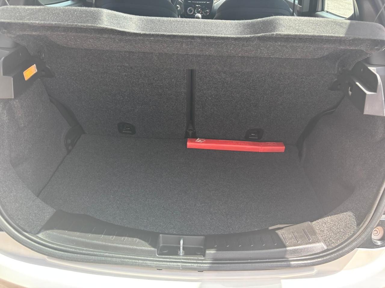 Lancia Ypsilon 0.9 TwinAir 85 CV 5 porte Metano Ecochic Gold