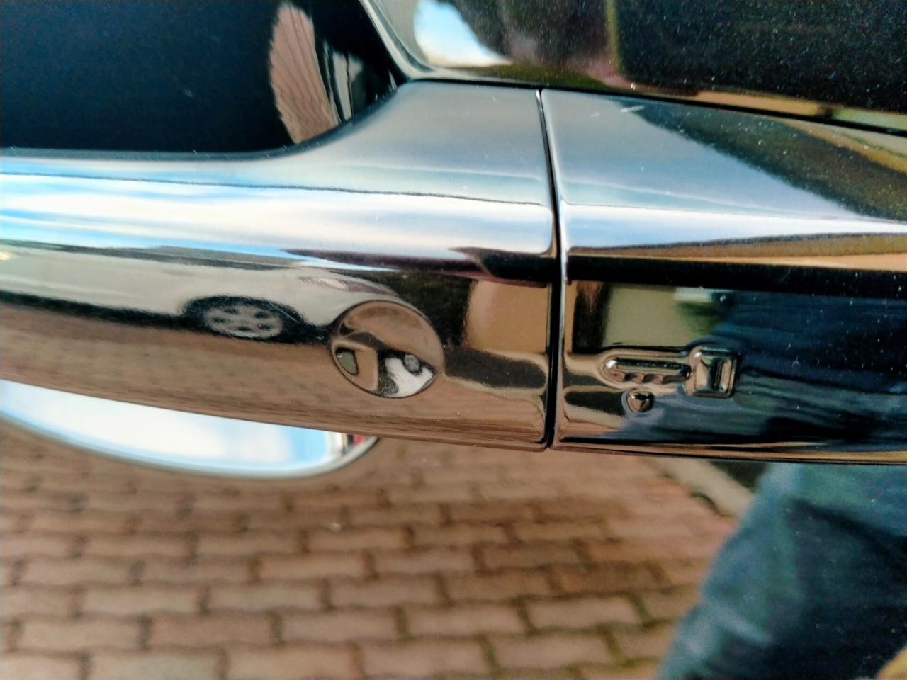 Jaguar E-Pace 20D MHEV AWD 204CV R-DYNAMIC BLACK DESIGN PACK LEGA20 LED PREMIUM