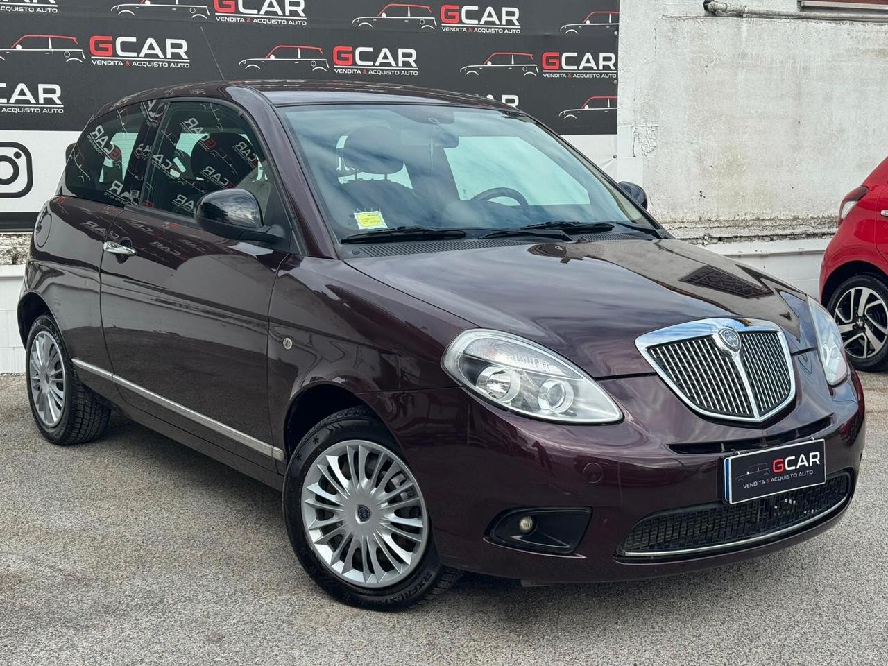 Lancia Ypsilon 1.3 MJT 75 CV Diva