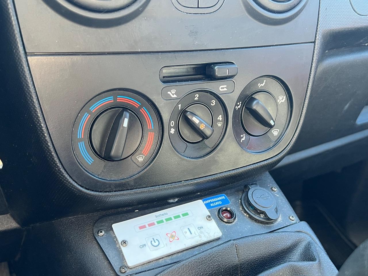 Fiat Fiorino 1.3 MJT 95CV IVA DETRAIBILE OFFICINA MOBILE-