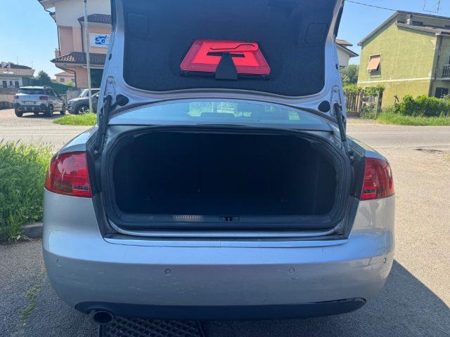AUDI A4 1.6 Sport
