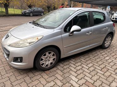 Peugeot 207 5 Porte 207 5p 1.4 hdi 8v Plus 70cv OK NEOPATENTATO