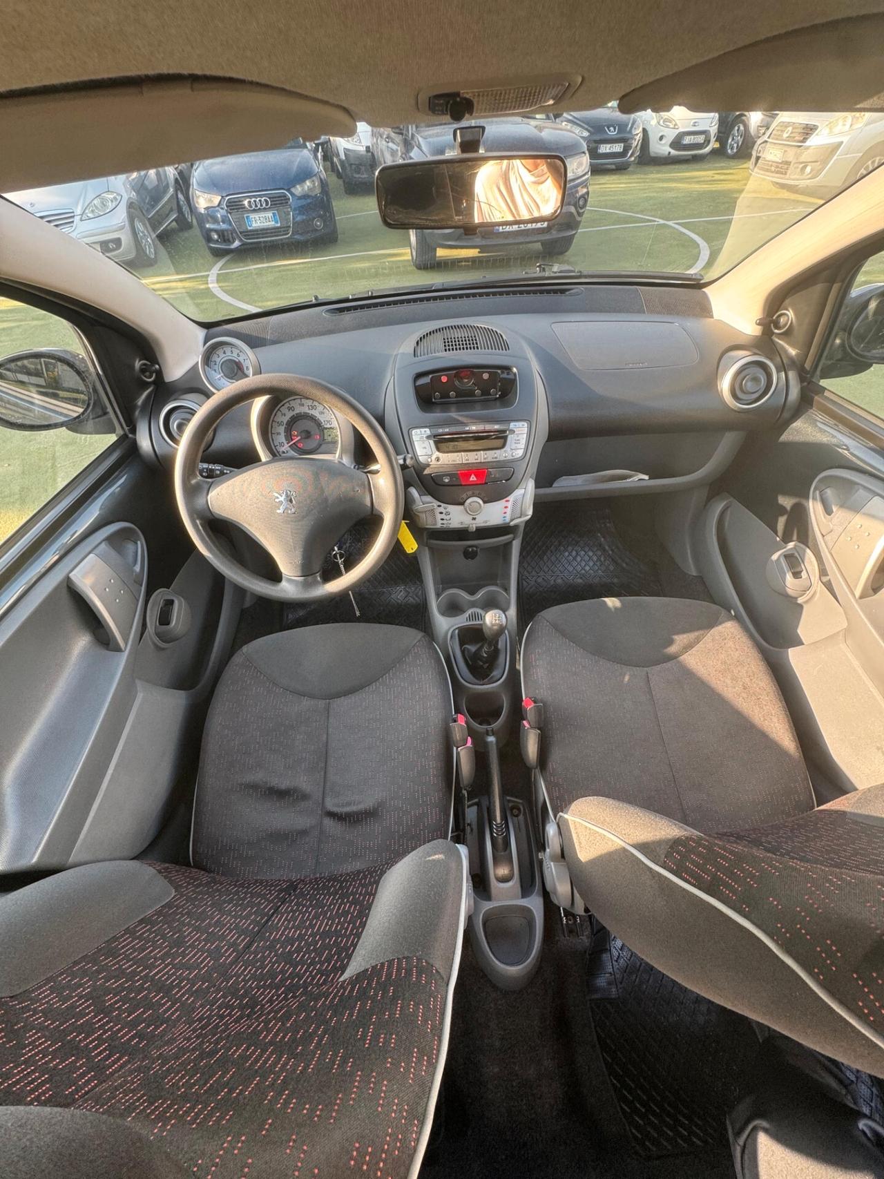 Peugeot 107 1.0 68CV 5p. Sweet Years