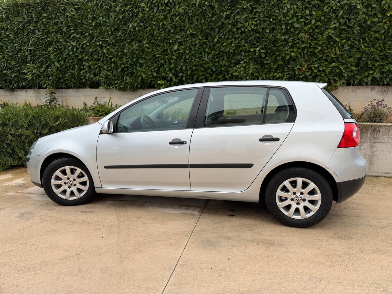 Volkswagen Golf 5 1.9 /105 cv Sport line
