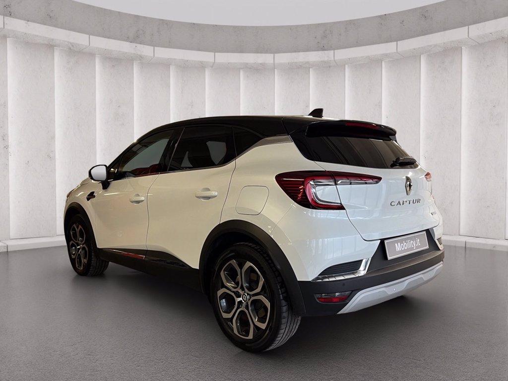 RENAULT Captur 1.6 E-Tech phev Intens 160cv auto my21 del 2022