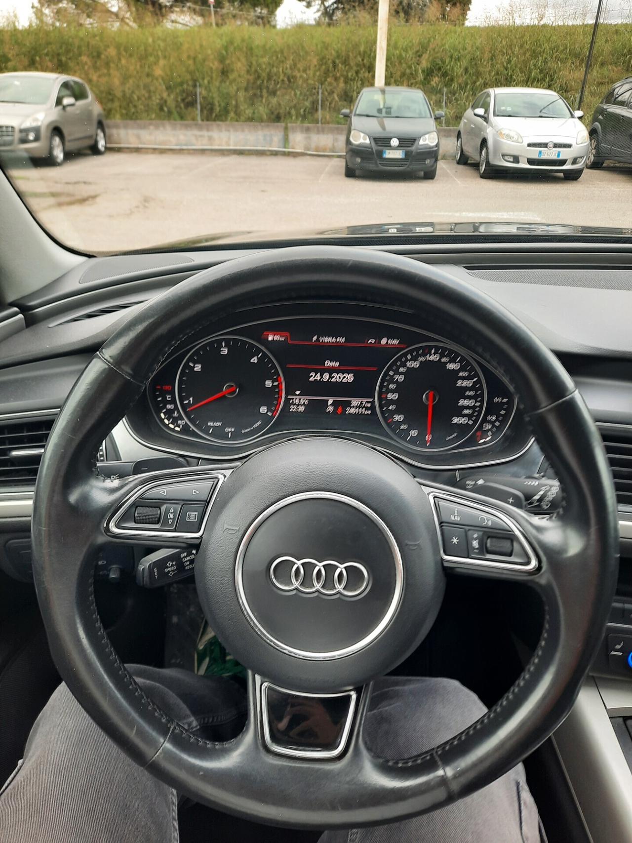 Audi A6 Avant 3.0 TDI quattro S tronic Business Plus