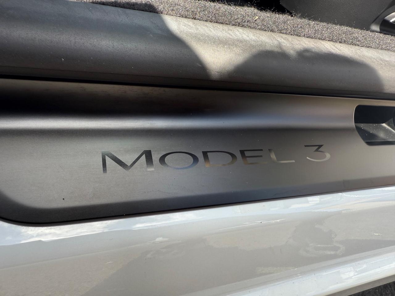 Tesla Model 3 Model 3 Long Range RWD