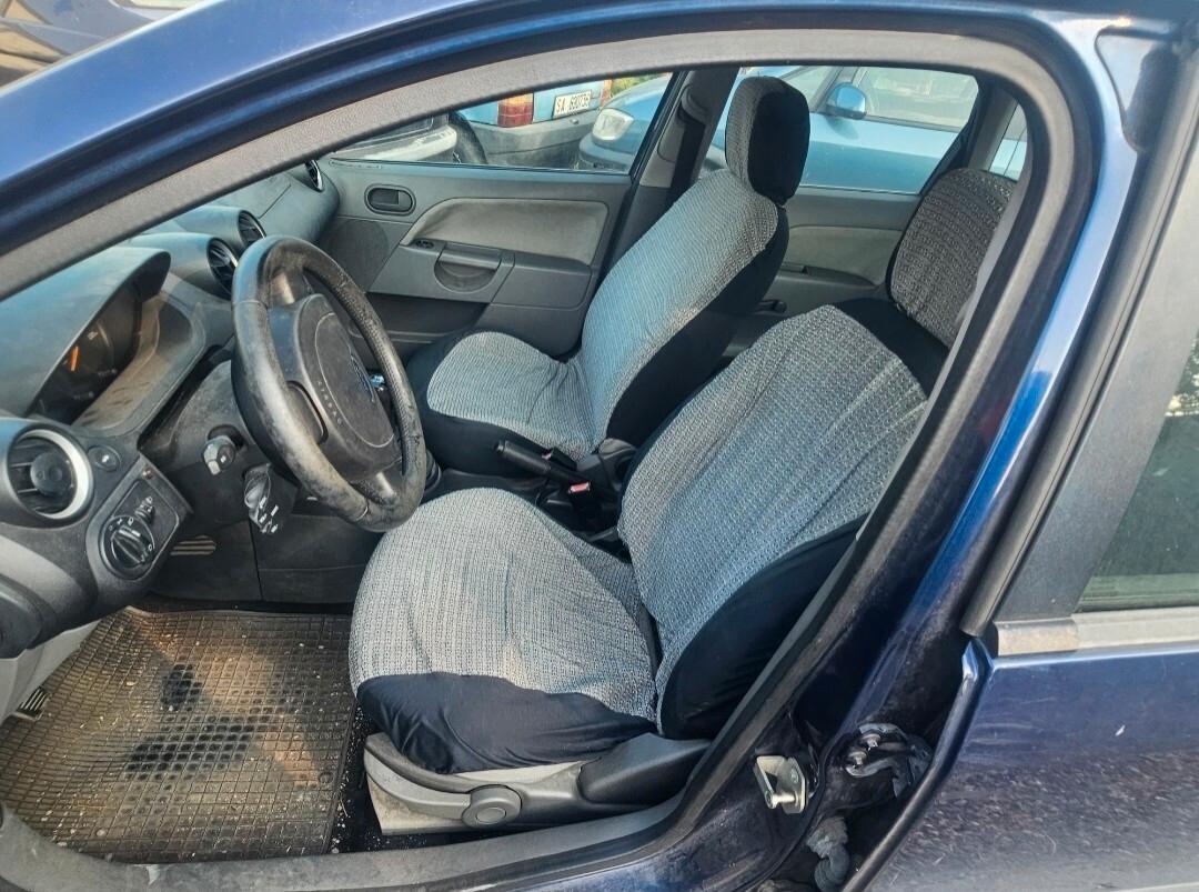 Ford Fiesta 1.2 16V 5p. Ambiente