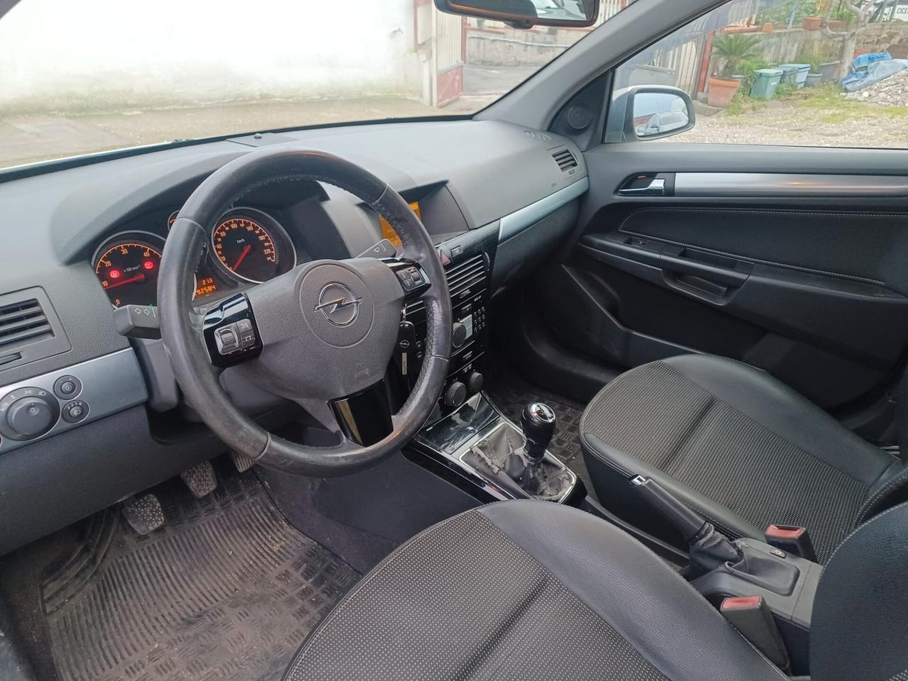 Opel Astra 1.7 CDTI 125CV 5 porte Cosmo