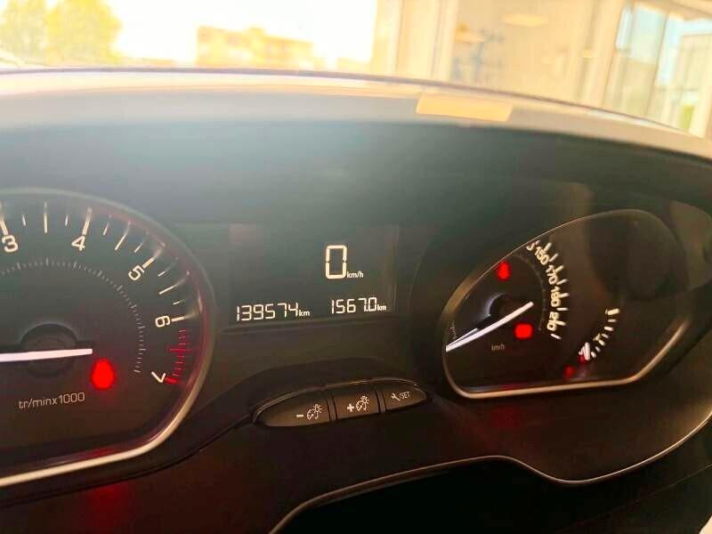 Peugeot 208 PureTech 82 CV Active