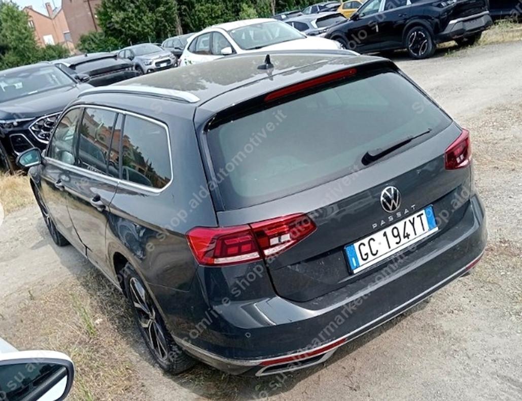 VOLKSWAGEN PASSAT 2.0 Tdi Evo EXECUTIVE - Led 18