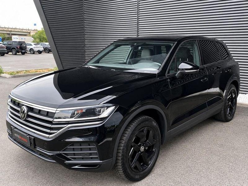 Volkswagen Touareg 3.0 V6 TDI scr Elegance autom. 231 CV