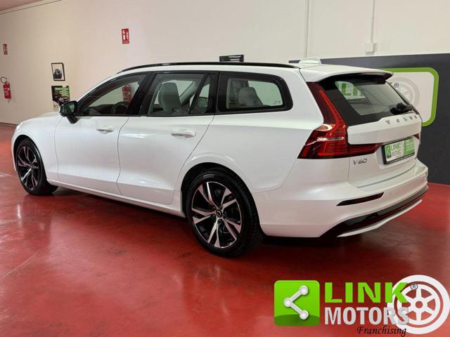 VOLVO V60 B4 D ULTIMATE DARK ? UNIPRO ? IVA ? GARANZIA 36