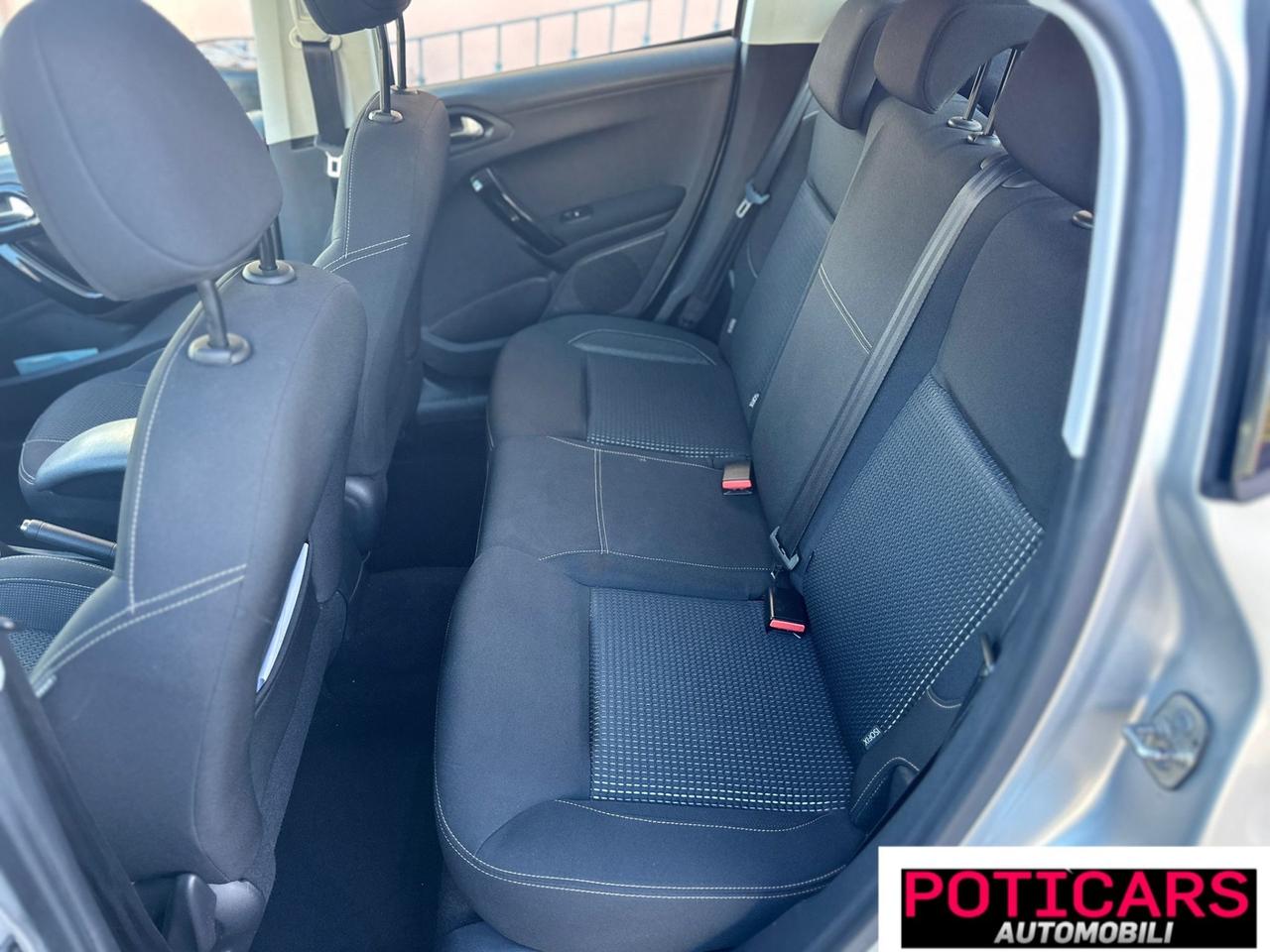 Peugeot 208 BlueHDi 100 5 porte Allure