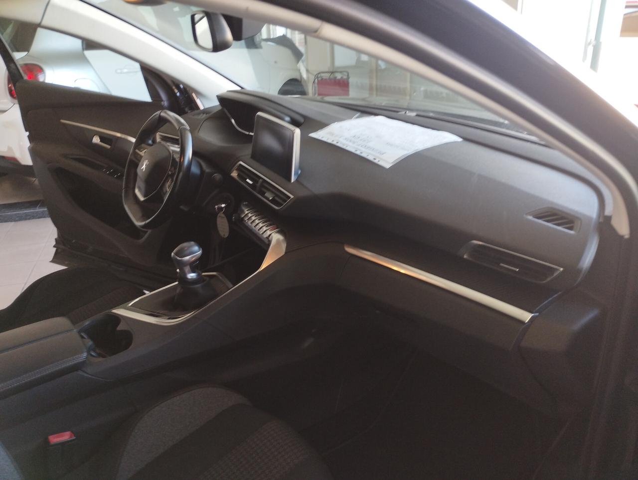 Peugeot 3008 BlueHDi 130 S&S Business
