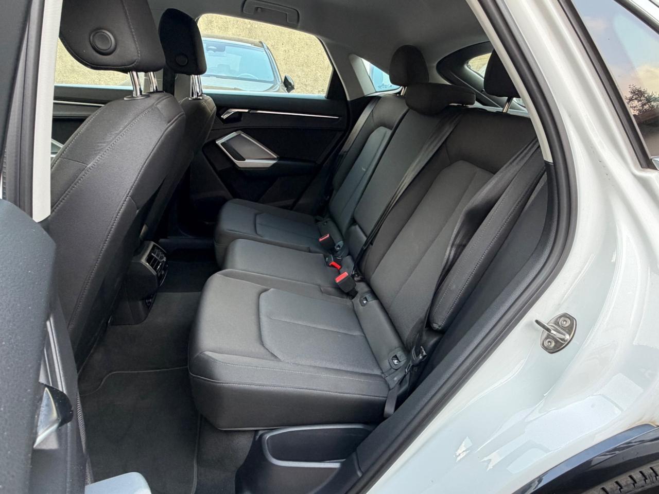 Audi Q3 35 2.0TDI 150cv S tronic S line edition 2022