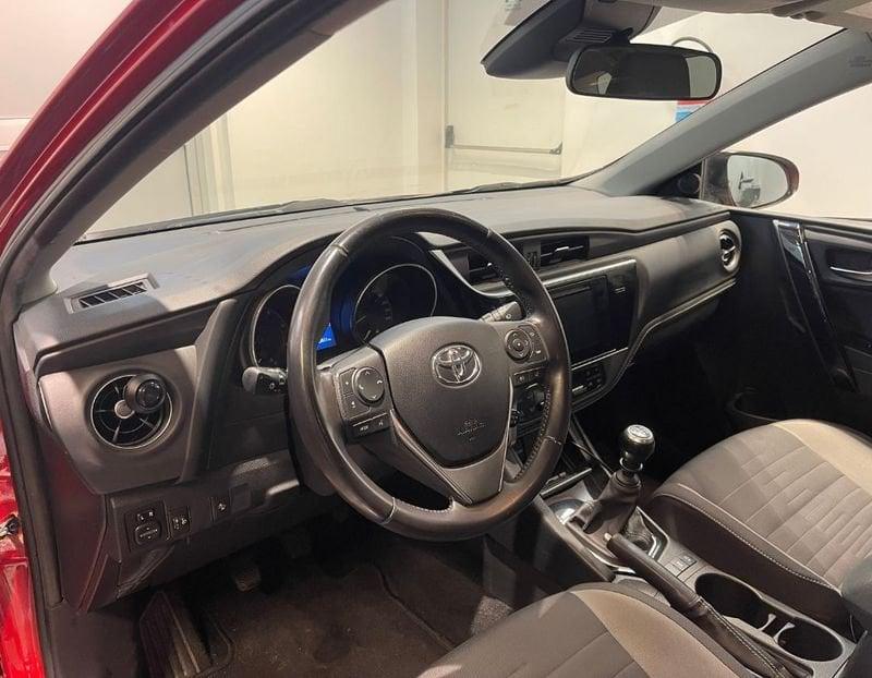 Toyota Auris 1.6 D-4D Lounge
