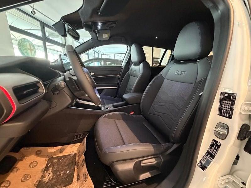 Jeep Avenger e-Hybrid 1.2 MHEV e-Hybrid Turbo Summit