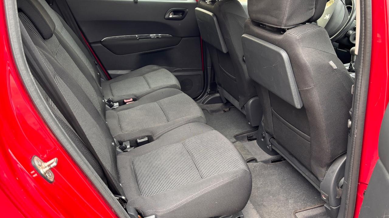 Peugeot 5008 1.6 VTi 120CV Tecno