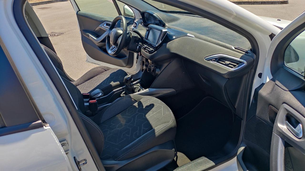Peugeot 2008 PureTech 82 Allure NEOPATENTATI - 2018