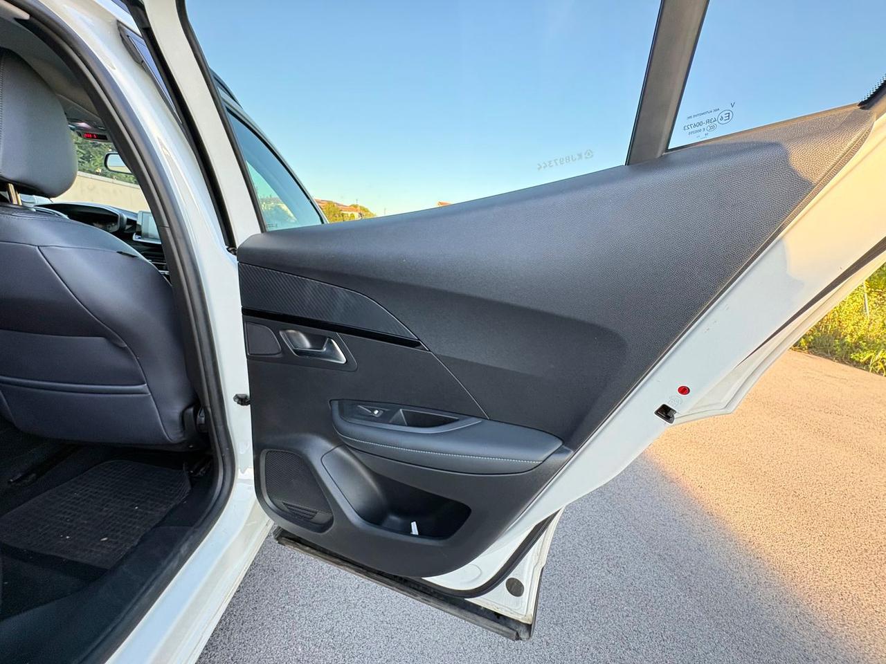 Peugeot 2008 1.5 Blue HDI 100 Allure #10328