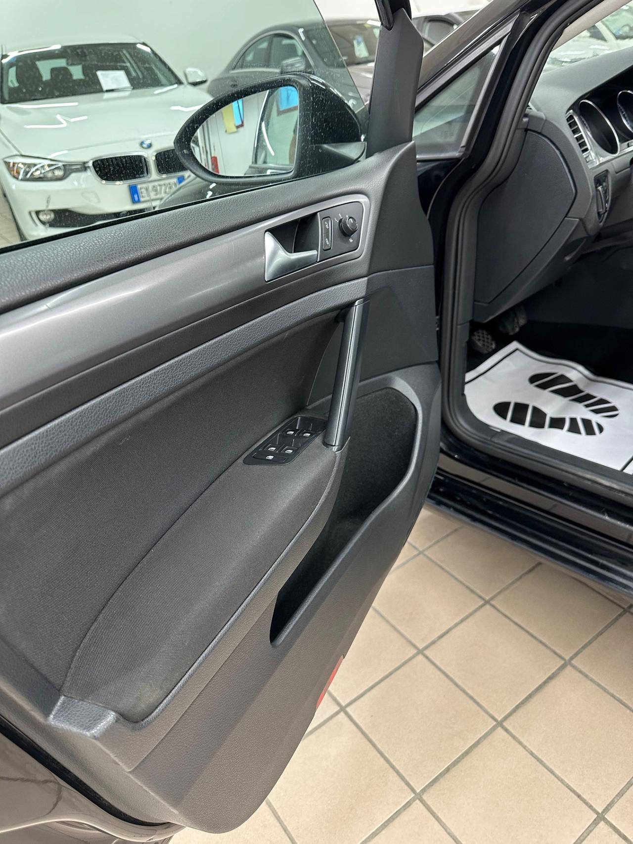 Volkswagen Golf 1.6 TDI 5p. Trendline BlueMotion Technology