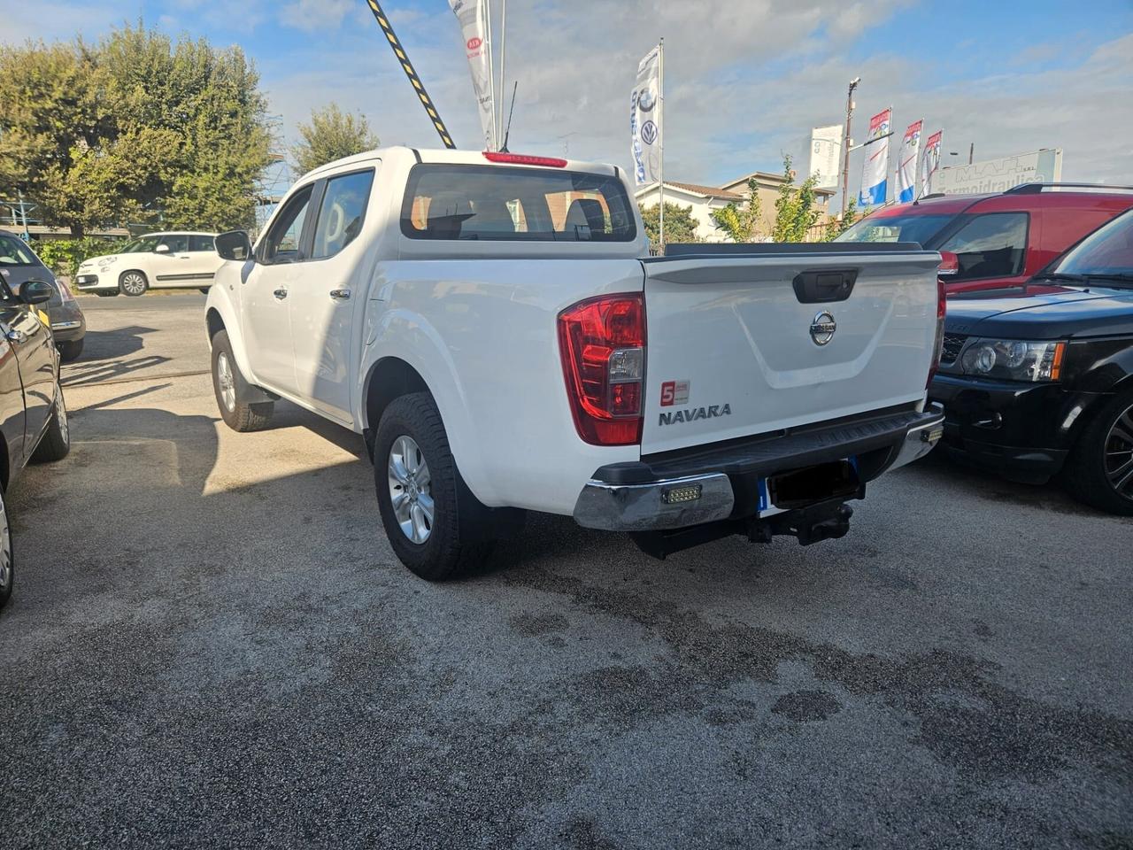 Nissan Navara 2.3 dCi 4WD Double Cab N-Connecta
